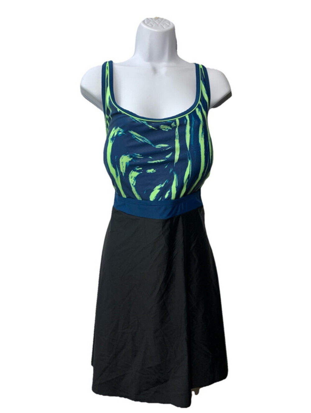 Hanna Nikole Women Plus Size 1-Piece Swimsuit Swimdress Sport Bathing Suit 24W